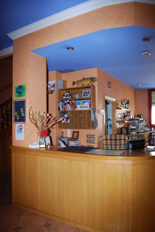 Hotel A Nieu Jaca Zewnętrze zdjęcie